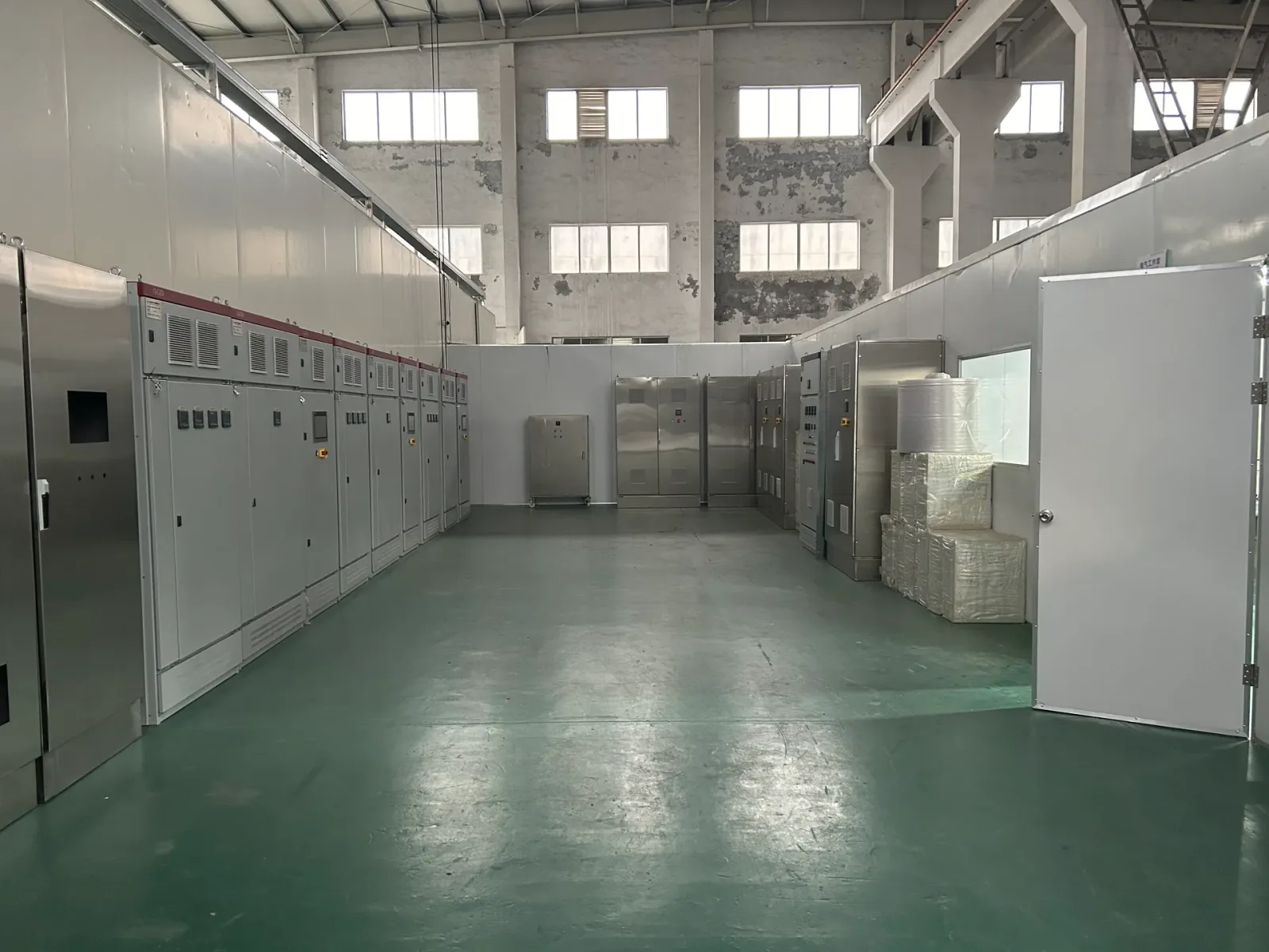 迅驰干燥焊接与机加工车间
